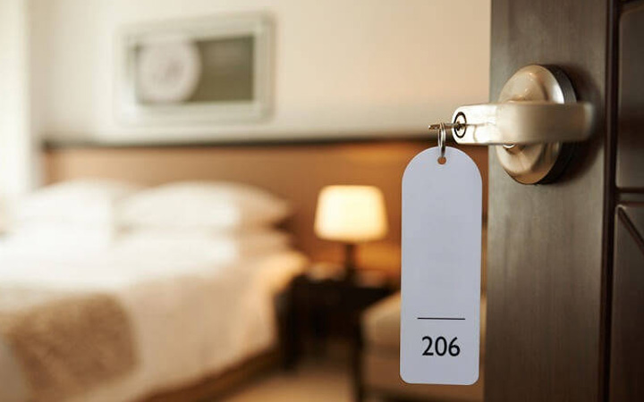 12-steps-you-should-take-before-leaving-your-hotel-room